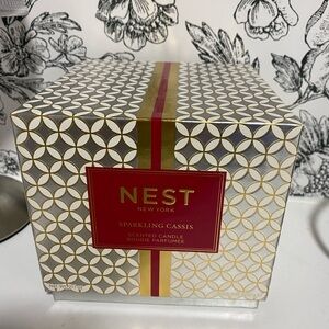 NEST New York Fragrance
Sparkling Cassis 3 Wick
Candle New In Box 21.1 oz